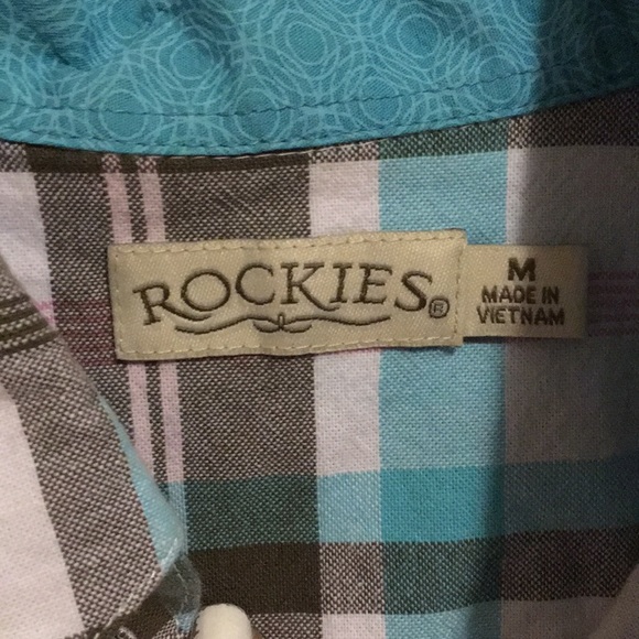 Long-sleeve Button Up - Picture 2 of 2